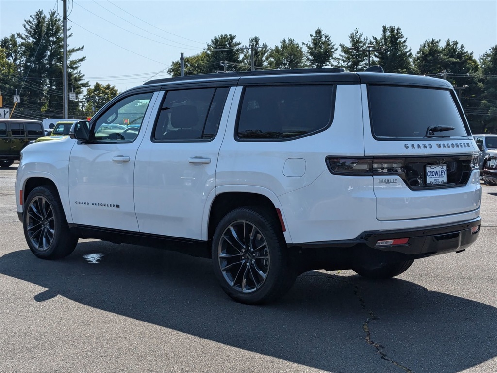 2024 Jeep Grand Wagoneer II photo 5