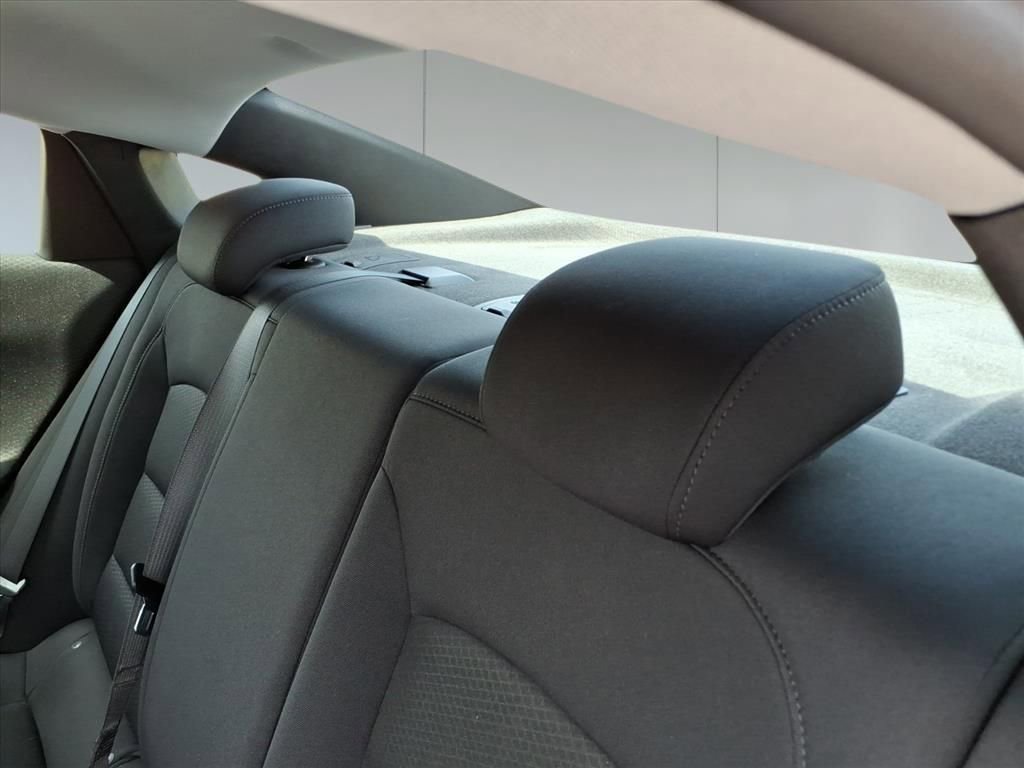 2023 Chevrolet Malibu LS photo 10
