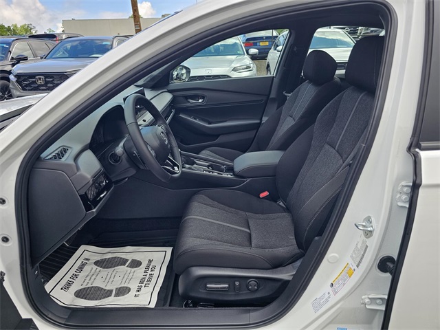2025 Honda Accord SE photo 12