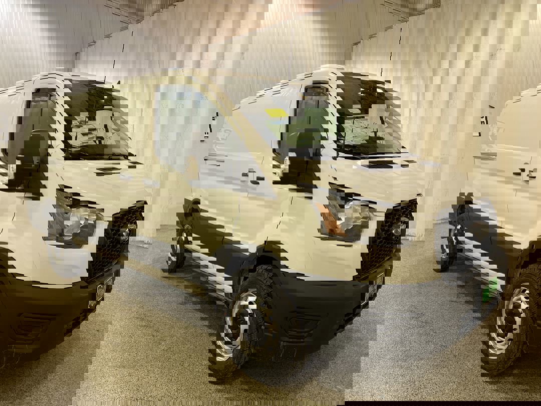 2025 Ford Transit Cargo Van photo 3