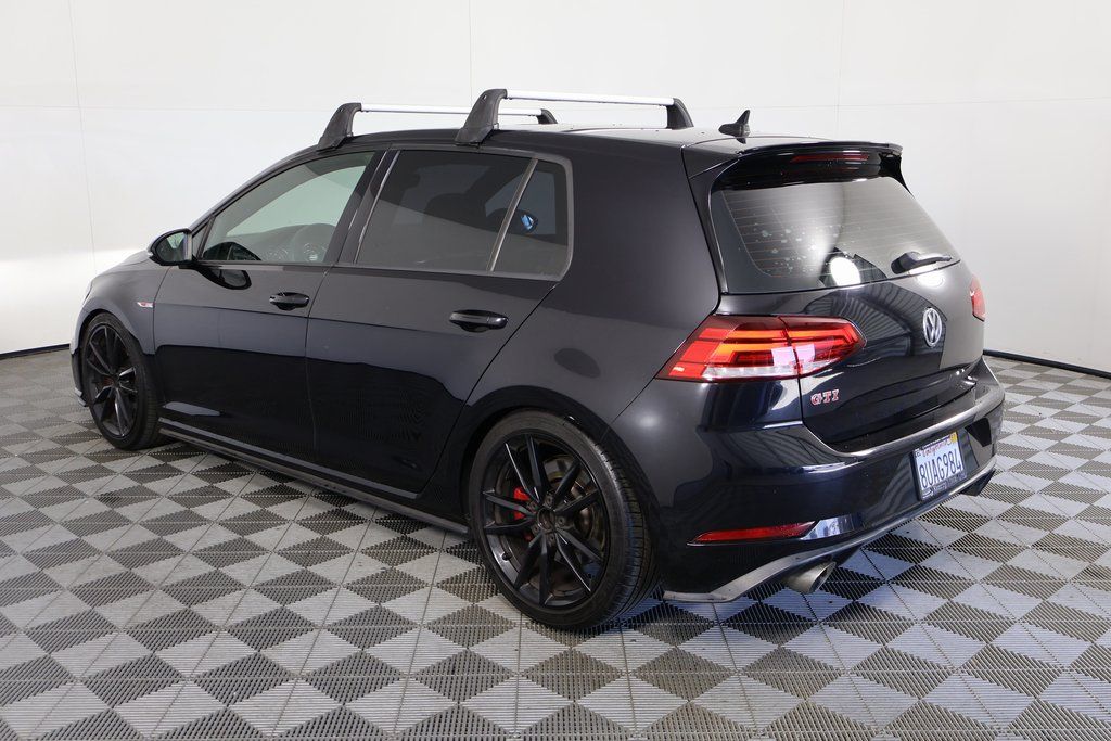 2021 Volkswagen Golf GTI SE photo 4