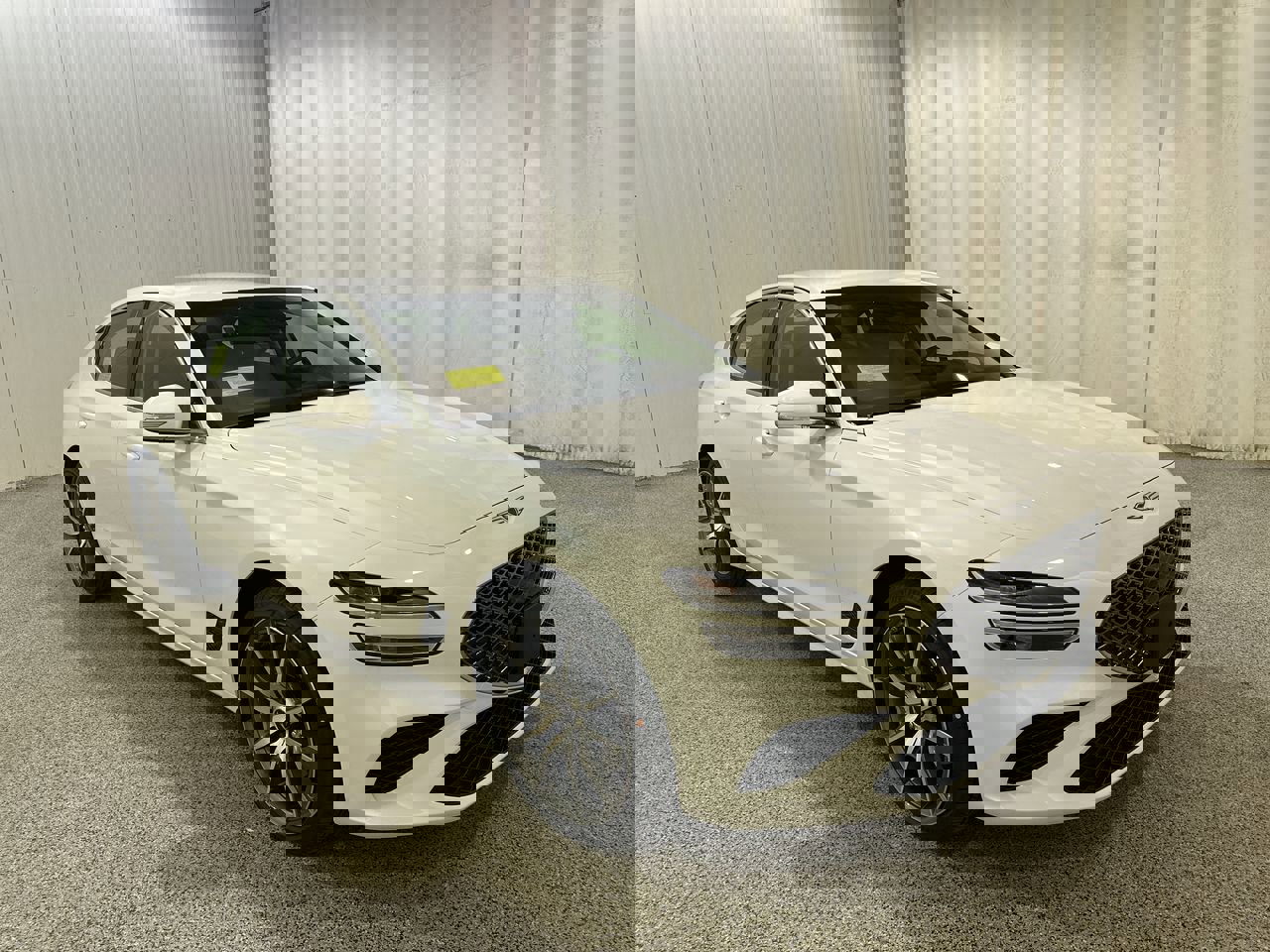 New 2026 Uyuni White Genesis 2.5T Standard image 1