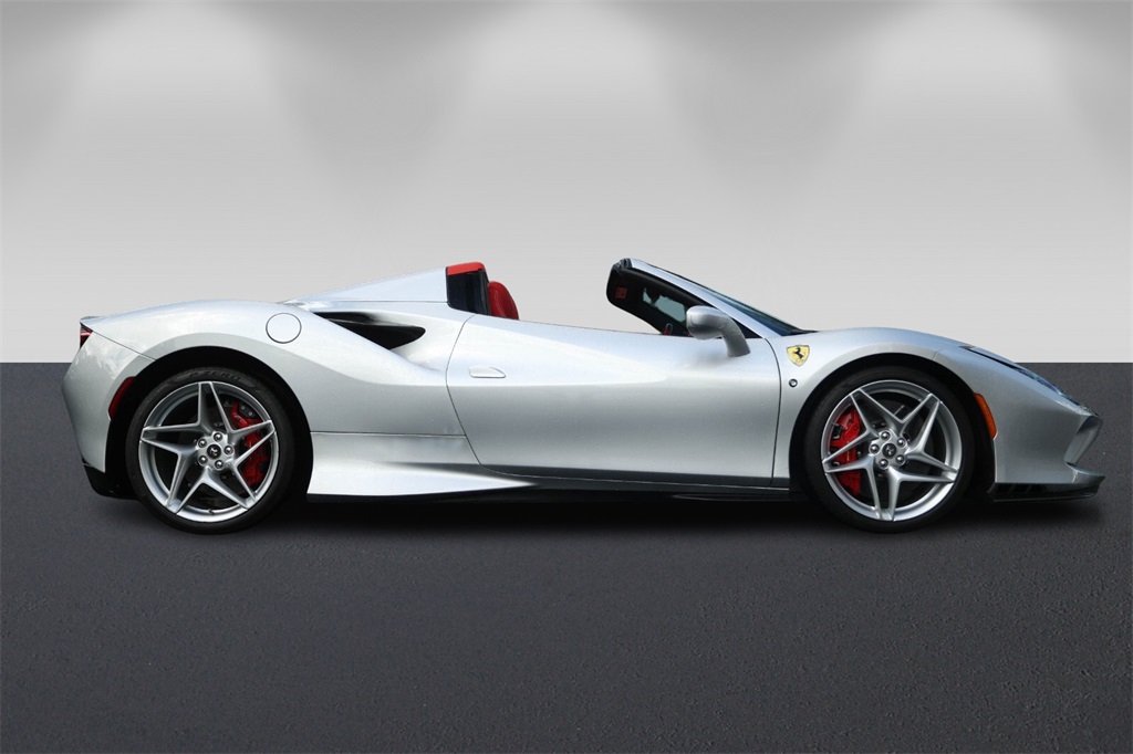 2021 Ferrari F8 Spider Base photo 2