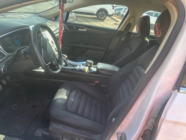 Used 2015 WHITE Ford SE image 17