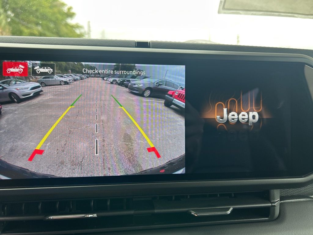 2025 Jeep Wrangler Rubicon photo 14