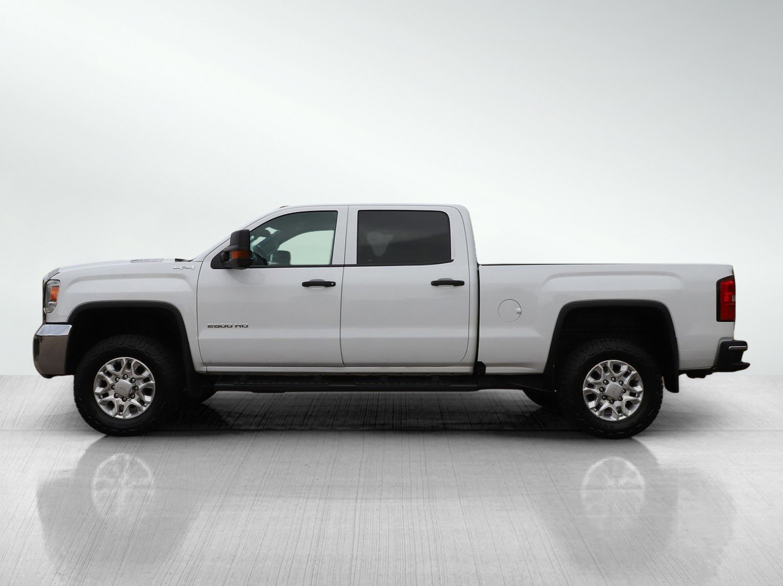 Used 2019 GMC Sierra 2500HD WT with VIN 1GT12NEY1KF133280 for sale in White Bear Lake, Minnesota