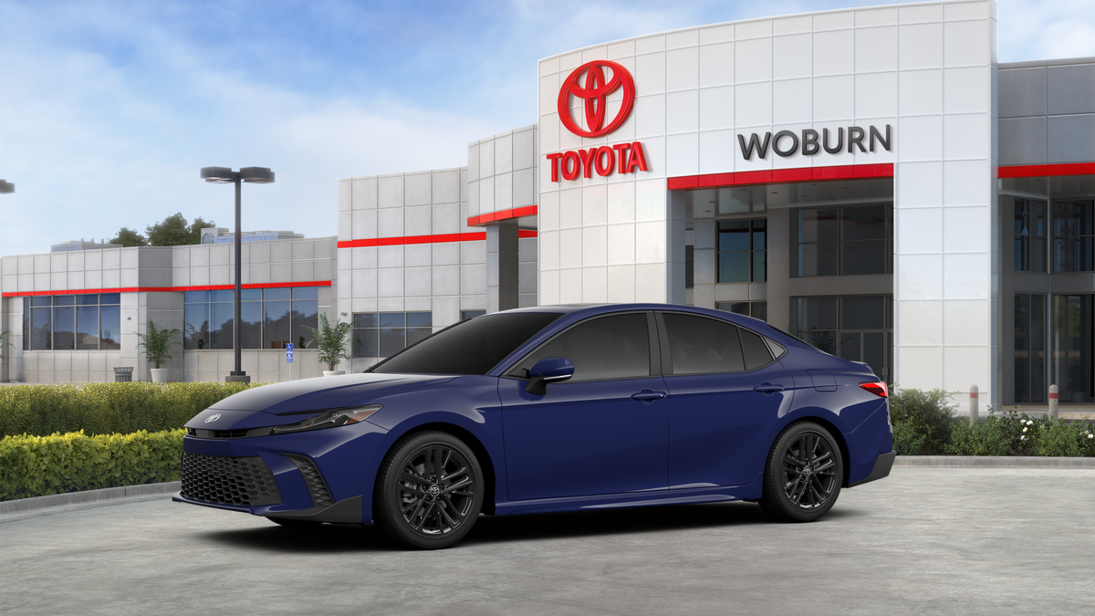 2025 Toyota Camry SE photo 2