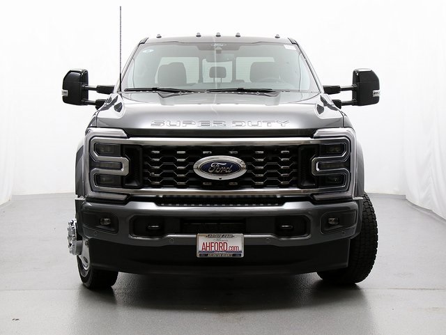 2026 Ford F-450 Platinum photo 5