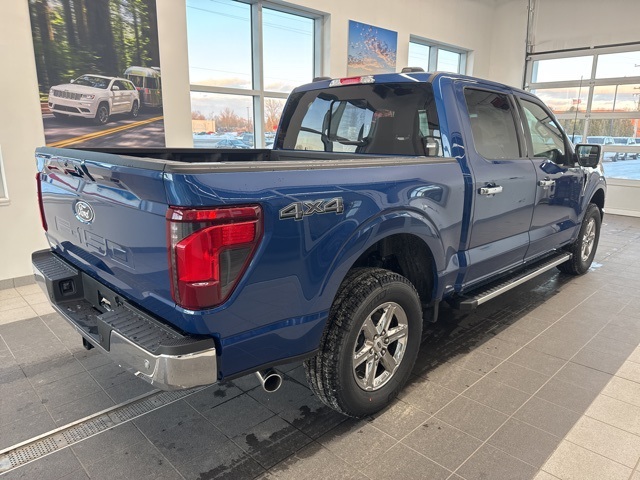 2025 Ford F-150 XLT photo 19