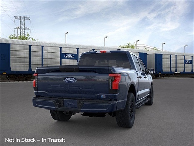 2025 Ford F-150 Lightning XLT photo 4