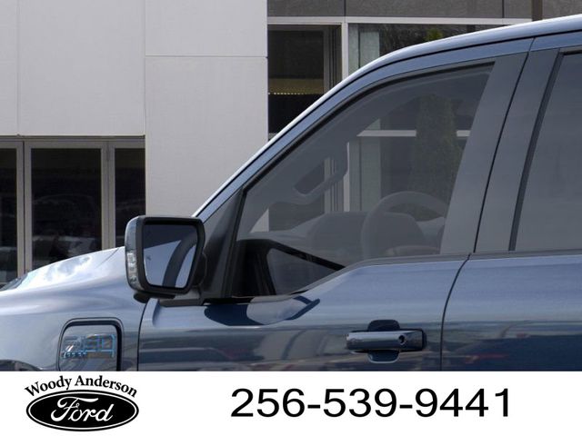 2025 Ford F-150 Lightning Lariat photo 20