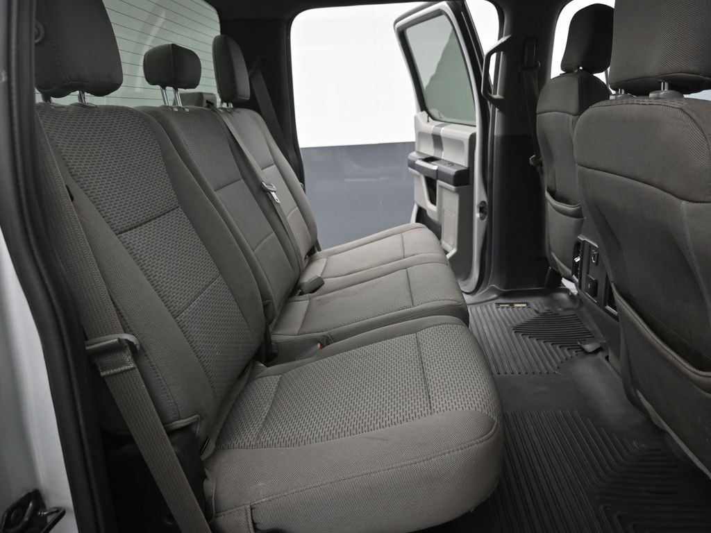 2019 Ford F-150 XLT photo 3