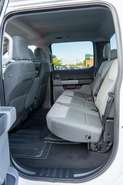 2023 Ford F-150 XLT photo 4