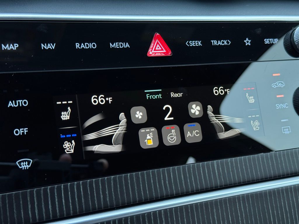 2025 Genesis GV80 Coupe 3.5T AWD photo 34