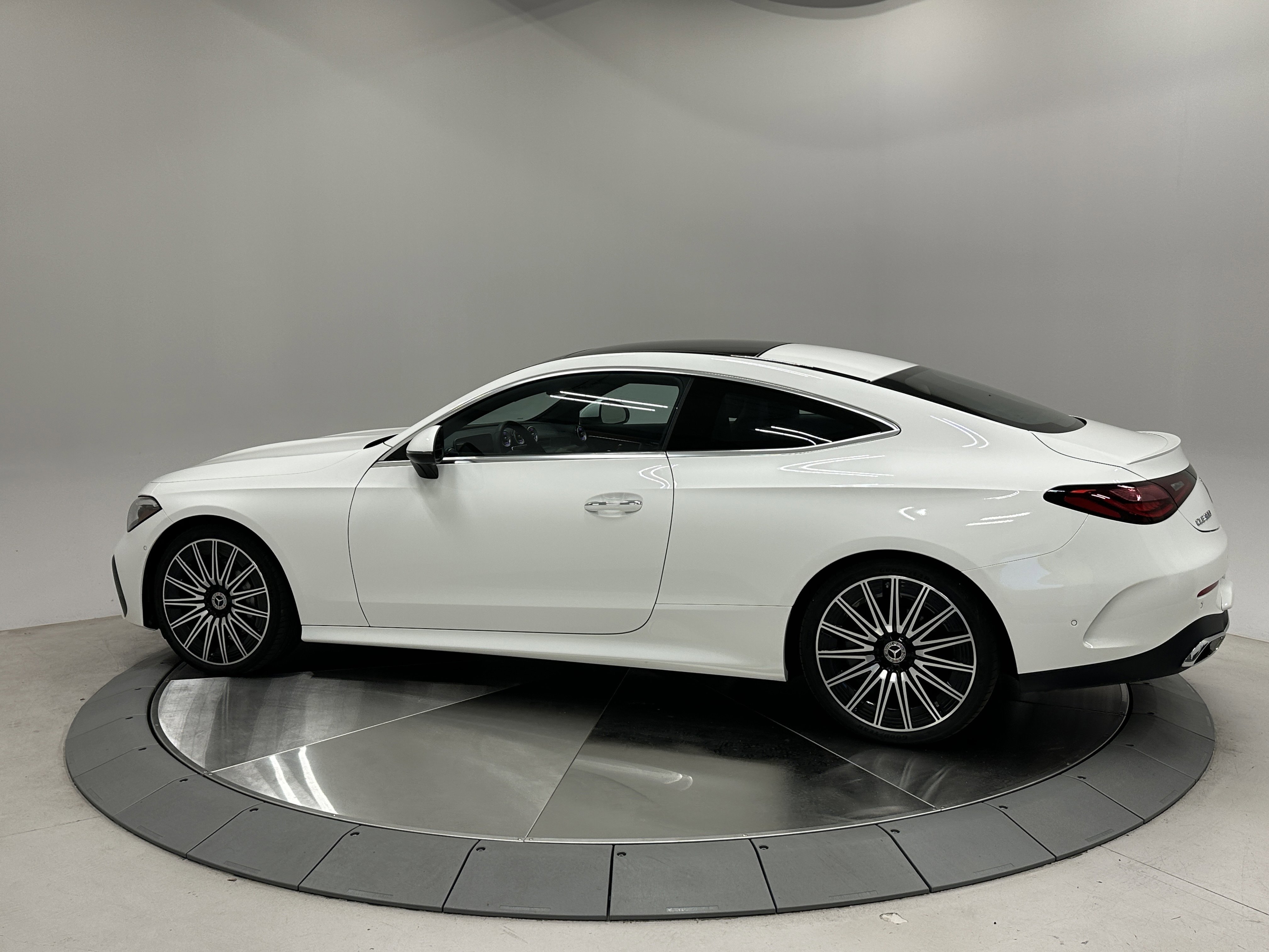 2024 Mercedes Benz CLE 300 4MATIC photo 5