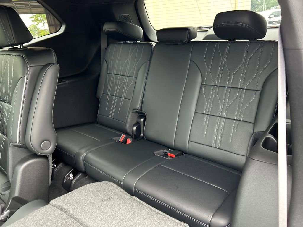 2026 Buick Enclave Avenir photo 24