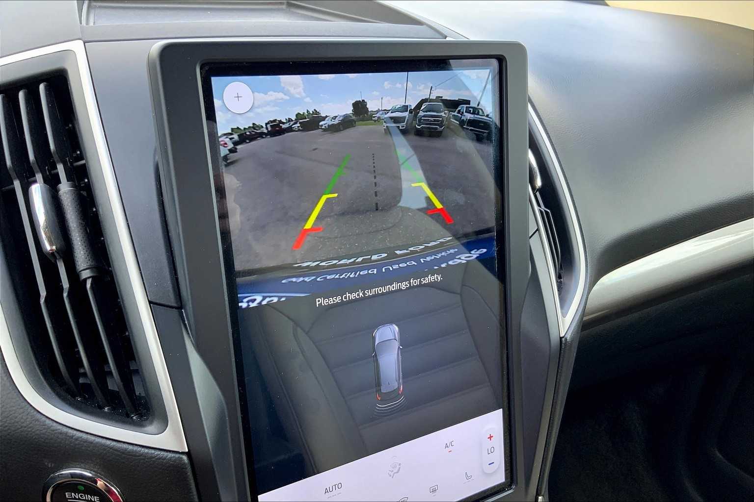 2023 Ford Edge SEL photo 26