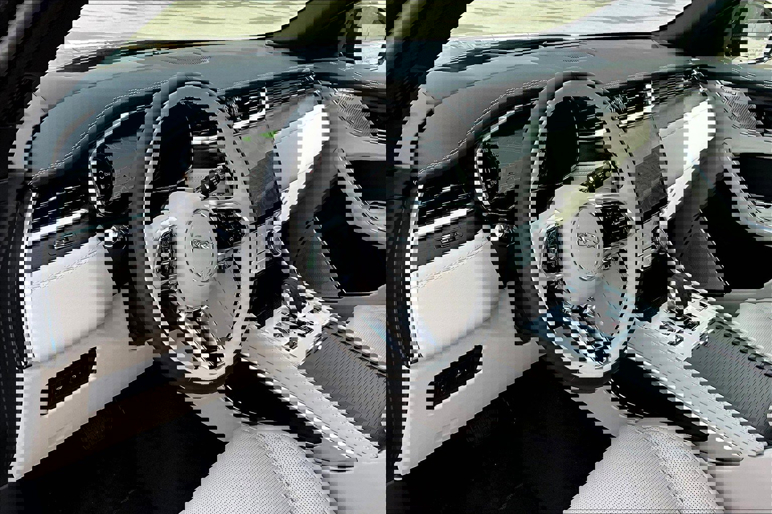 2025 Jaguar F-PACE P250 R-Dynamic S photo 4