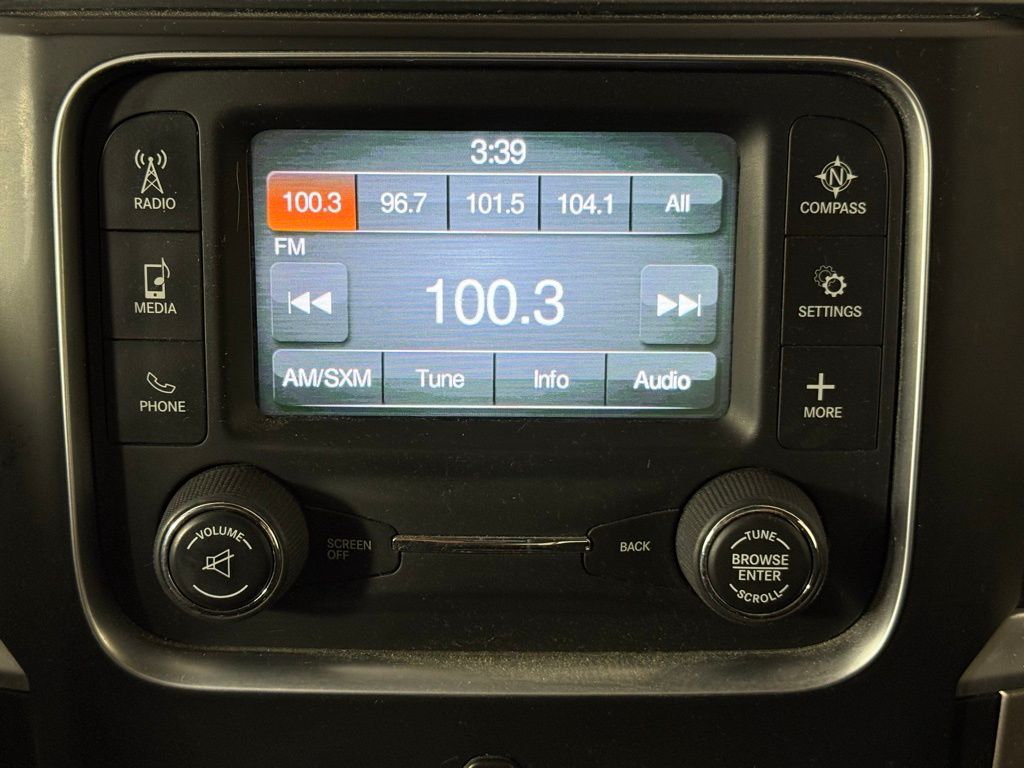 2015 Ram 1500 Big Horn photo 3