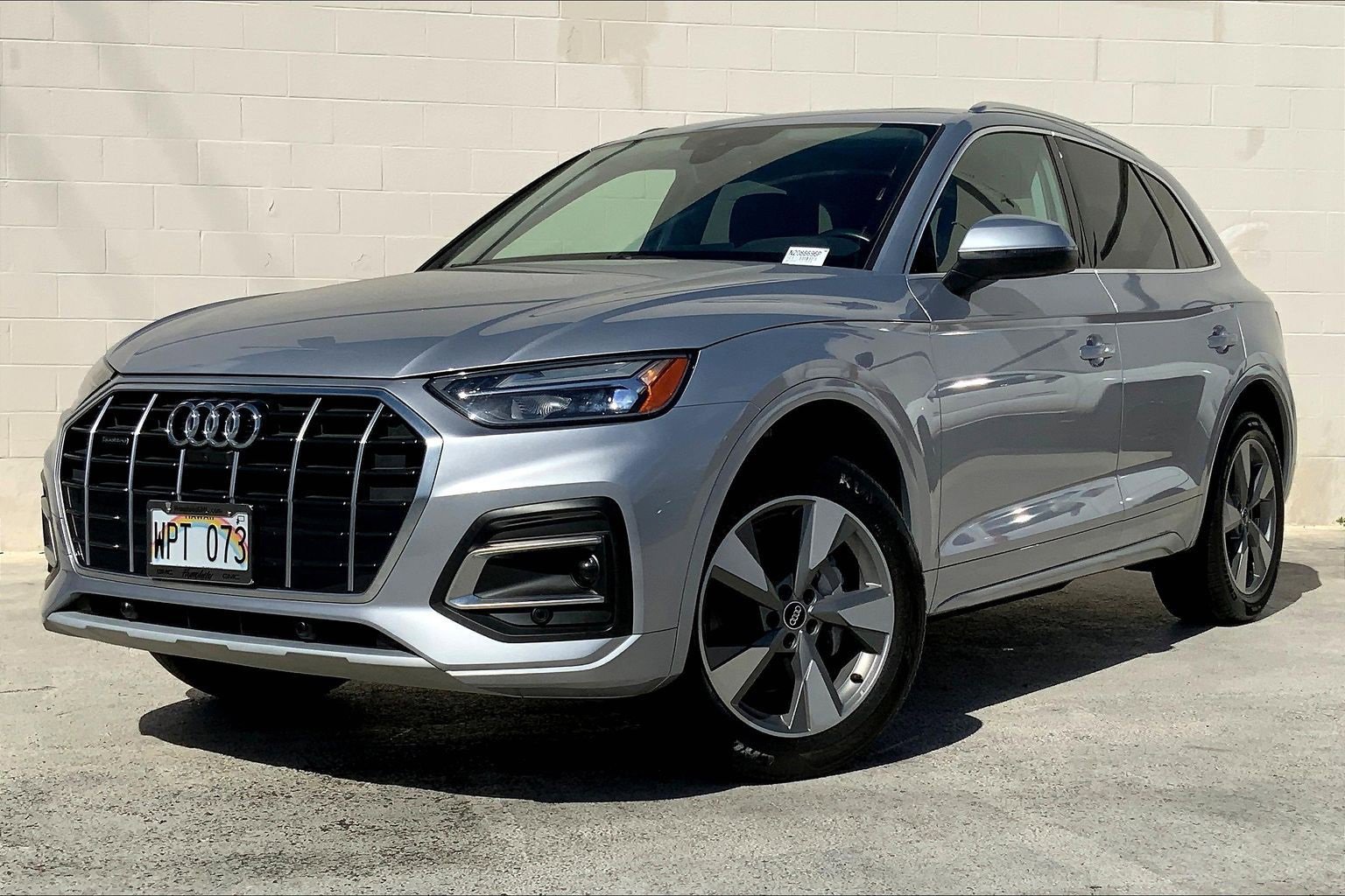 2022 Audi Q5 Premium Plus's photo