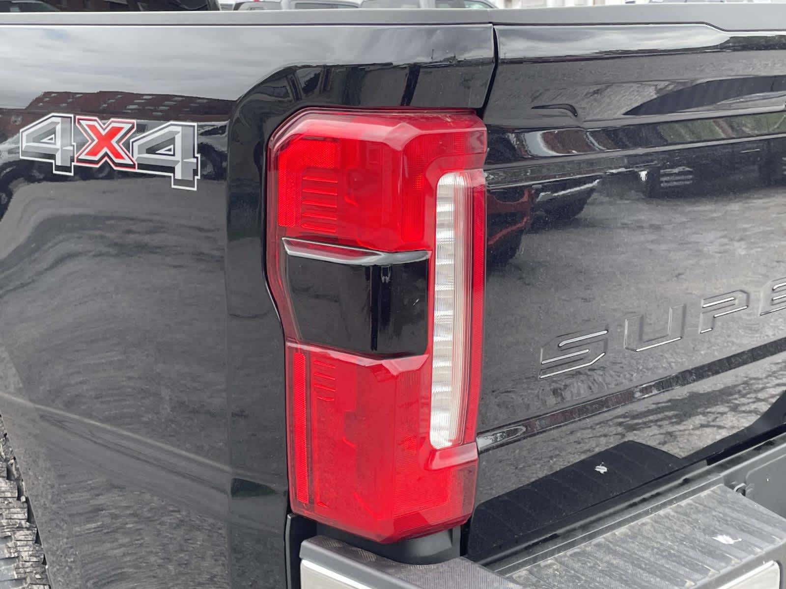 2025 Ford F-350 Lariat photo 10