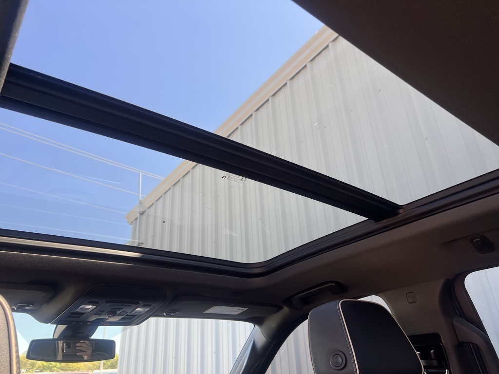 2022 Gmc Yukon XL SLT photo 37