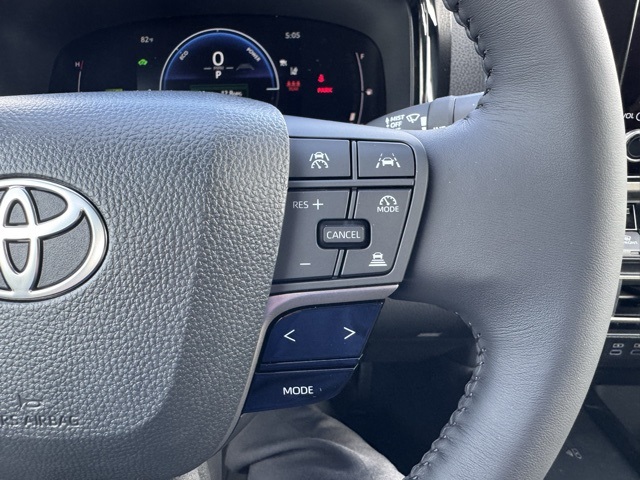 2025 Toyota Camry LE photo 16