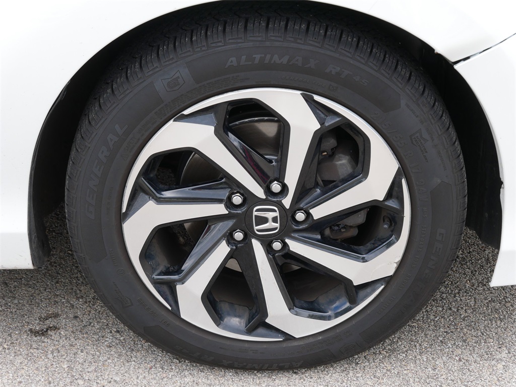 2017 Honda Accord EX-L photo 14