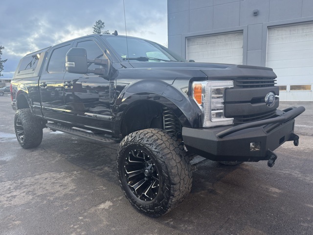 2019 Ford F-350 Super Duty Lariat's photo