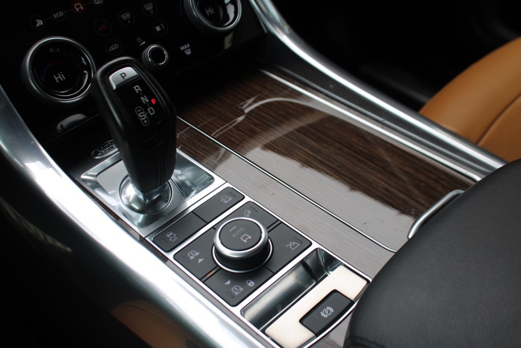 2019 Land Rover Range Rover Sport SuperCharged photo 17