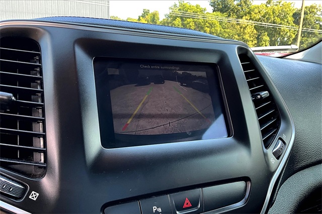 2020 Jeep Cherokee Latitude photo 13
