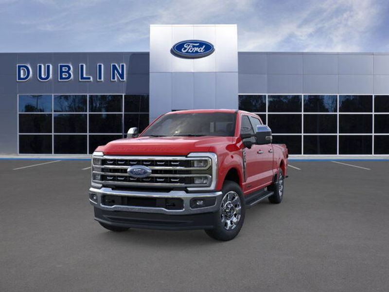 2025 Ford F-250 Lariat photo 2