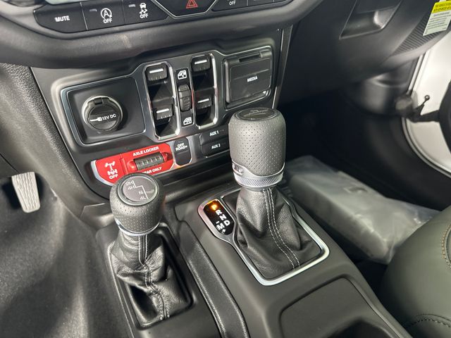 2025 Jeep Gladiator Mojave photo 18