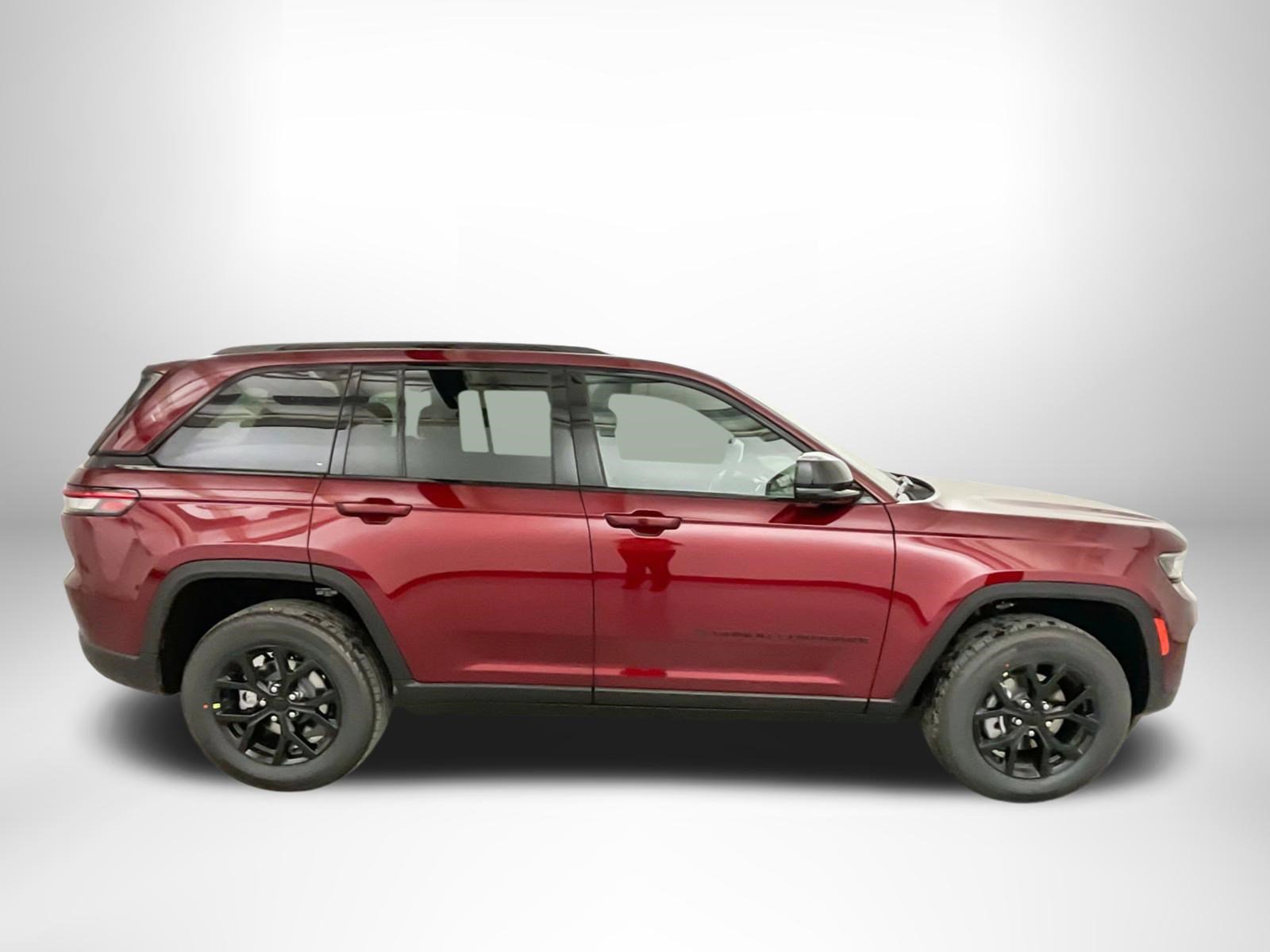 New 2024 Jeep Grand Cherokee Altitude Sport Utility in Blair C240744