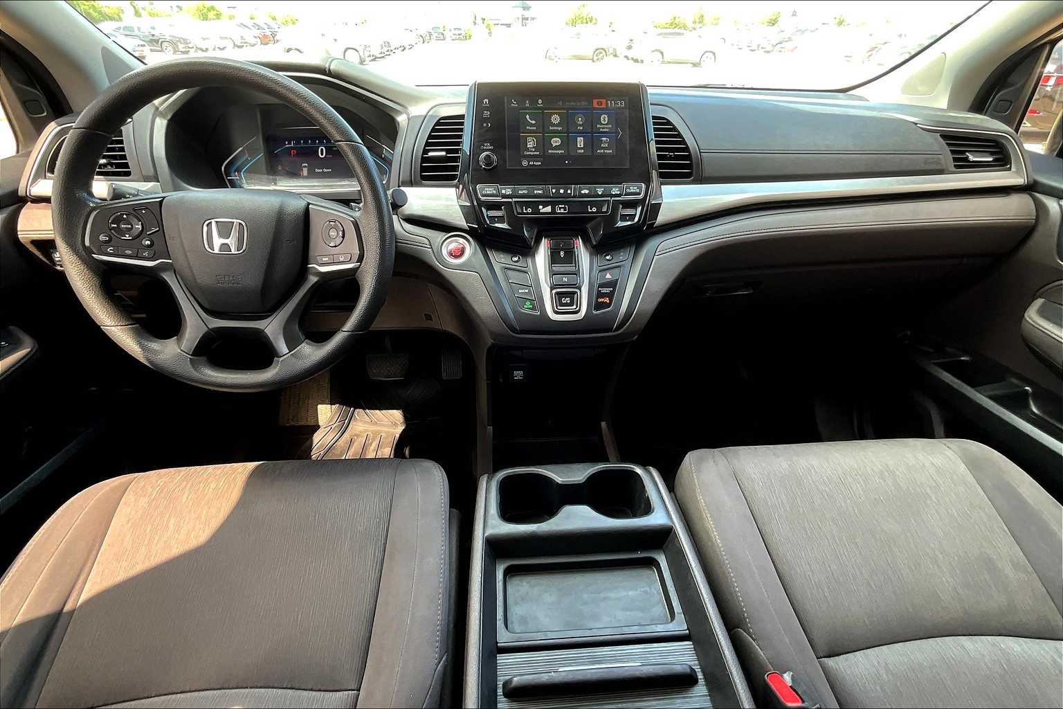 2019 Honda Odyssey EX photo 12