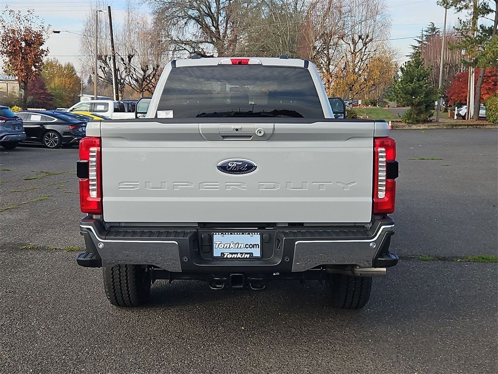 2026 Ford F-350 photo 4