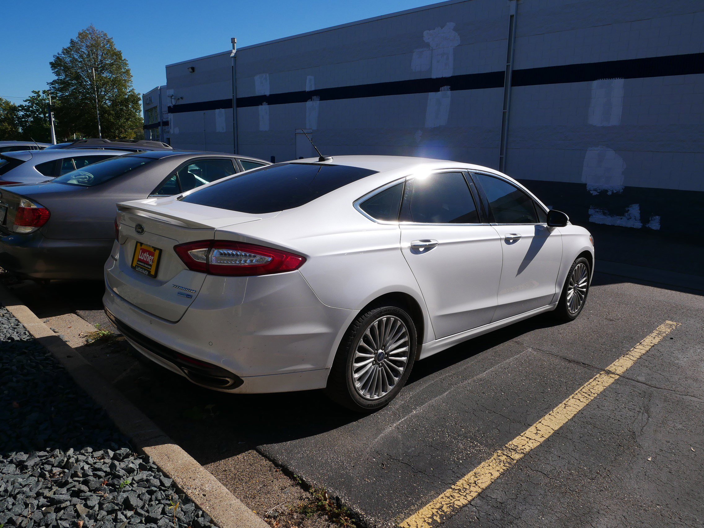 2016 Ford Fusion Titanium photo 3