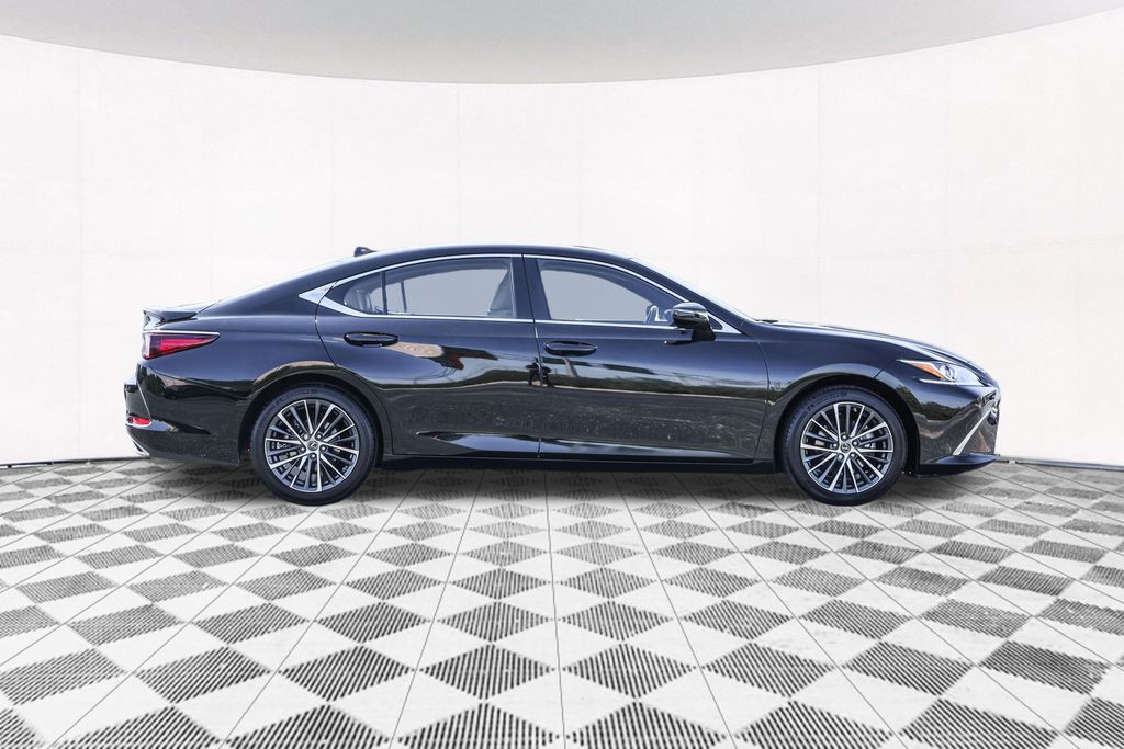 2023 Lexus ES 350 photo 8