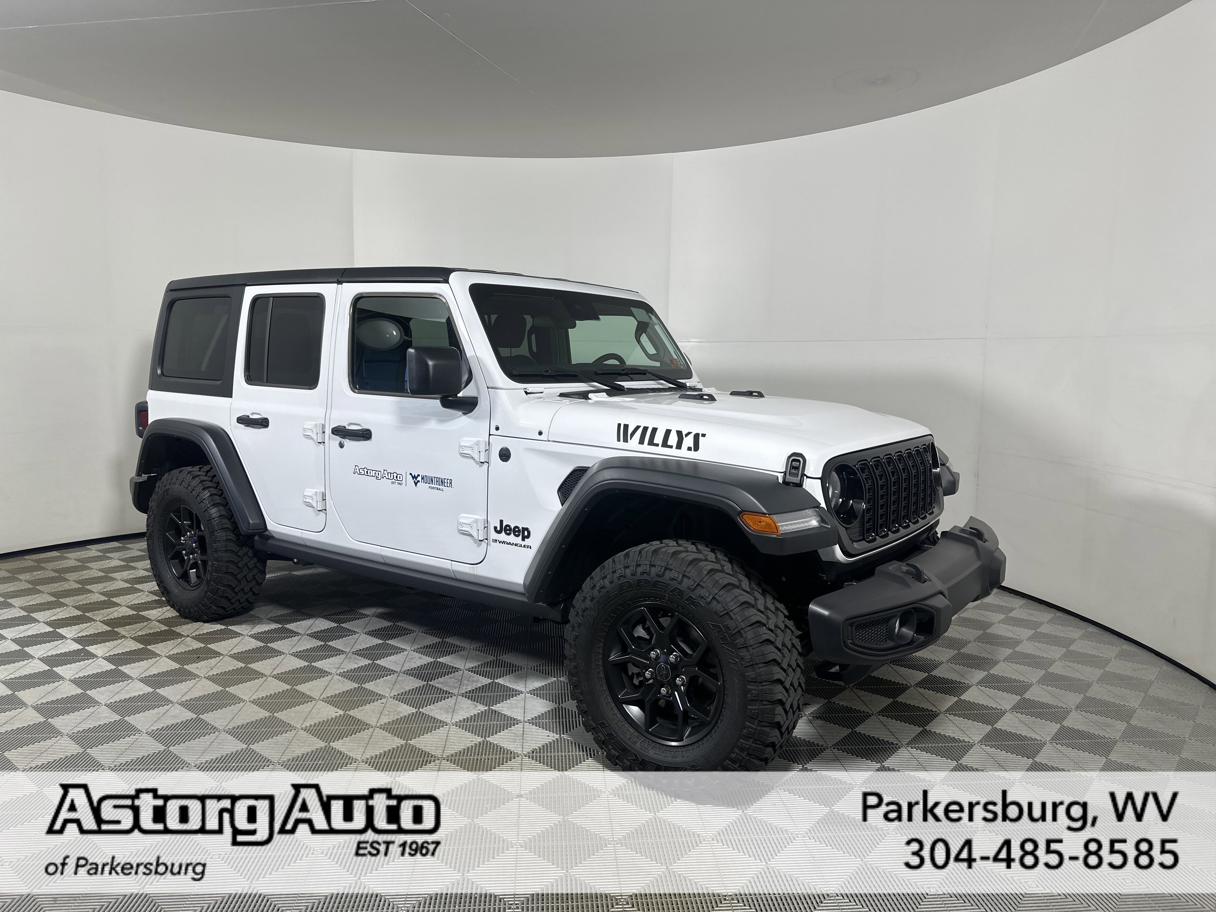 2025 Jeep Wrangler 4-Door Willys's photo