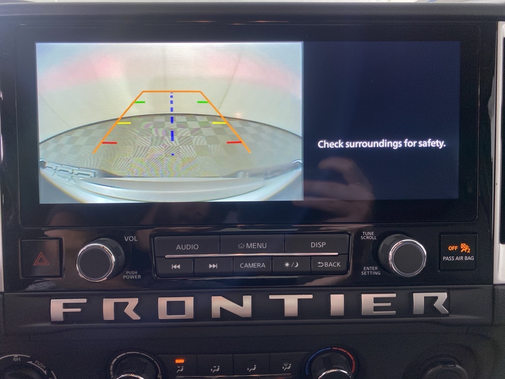 2025 Nissan Frontier SV photo 2