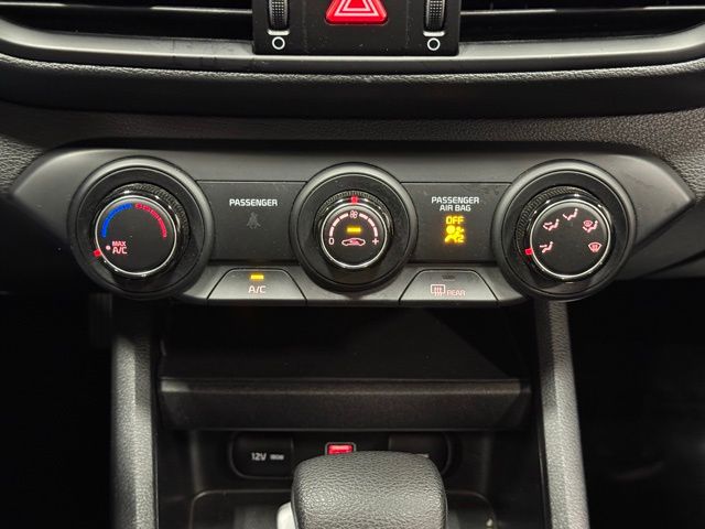 2023 Kia Forte LXS photo 23
