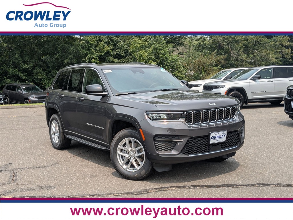 2025 Jeep Grand Cherokee Laredo's photo