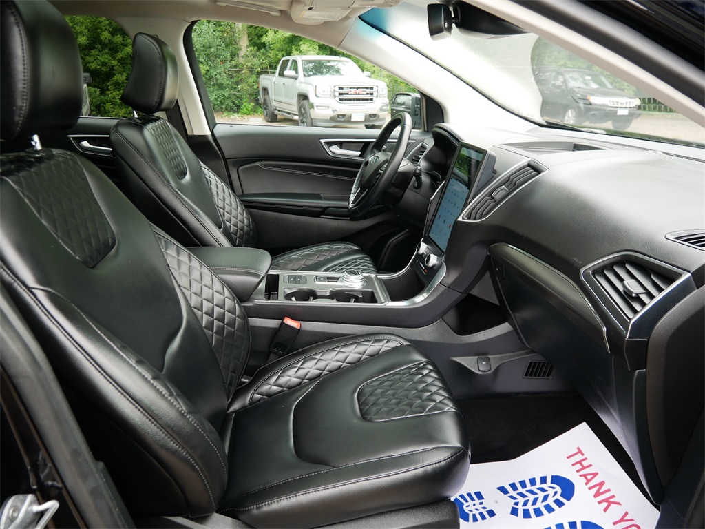 2023 Ford Edge Titanium photo 8