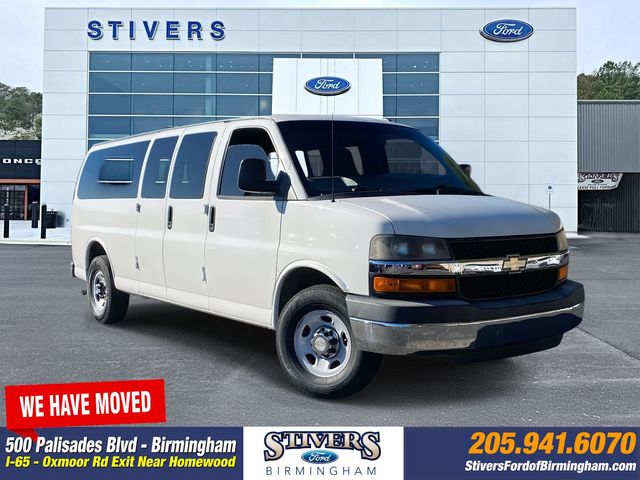 2012 Chevrolet Express LS's photo