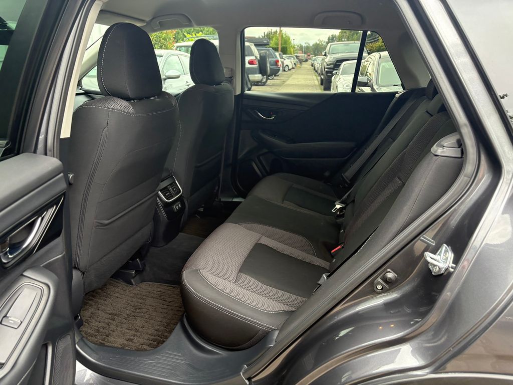 2022 Subaru Outback Premium photo 28