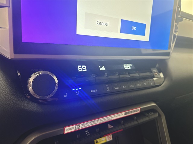 2025 Toyota Tundra Limited photo 19