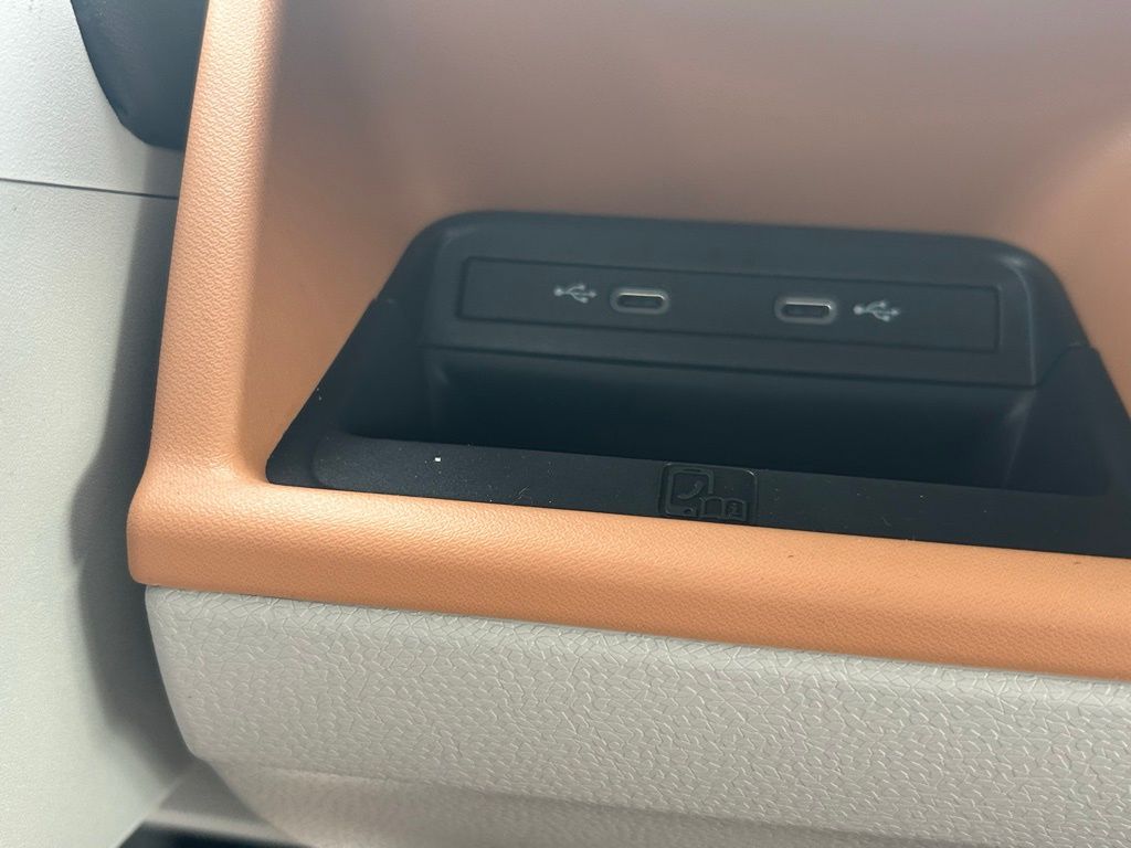 2025 Volkswagen ID. Buzz Pro Plus photo 60