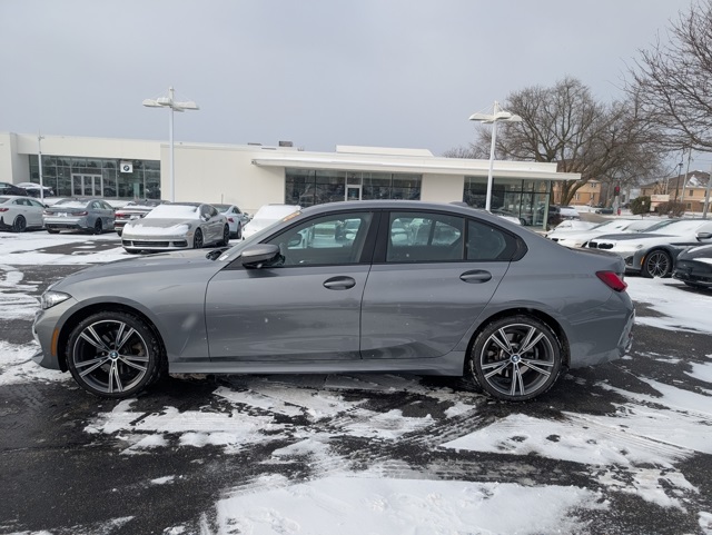 2023 BMW 3 Series 330i's photo