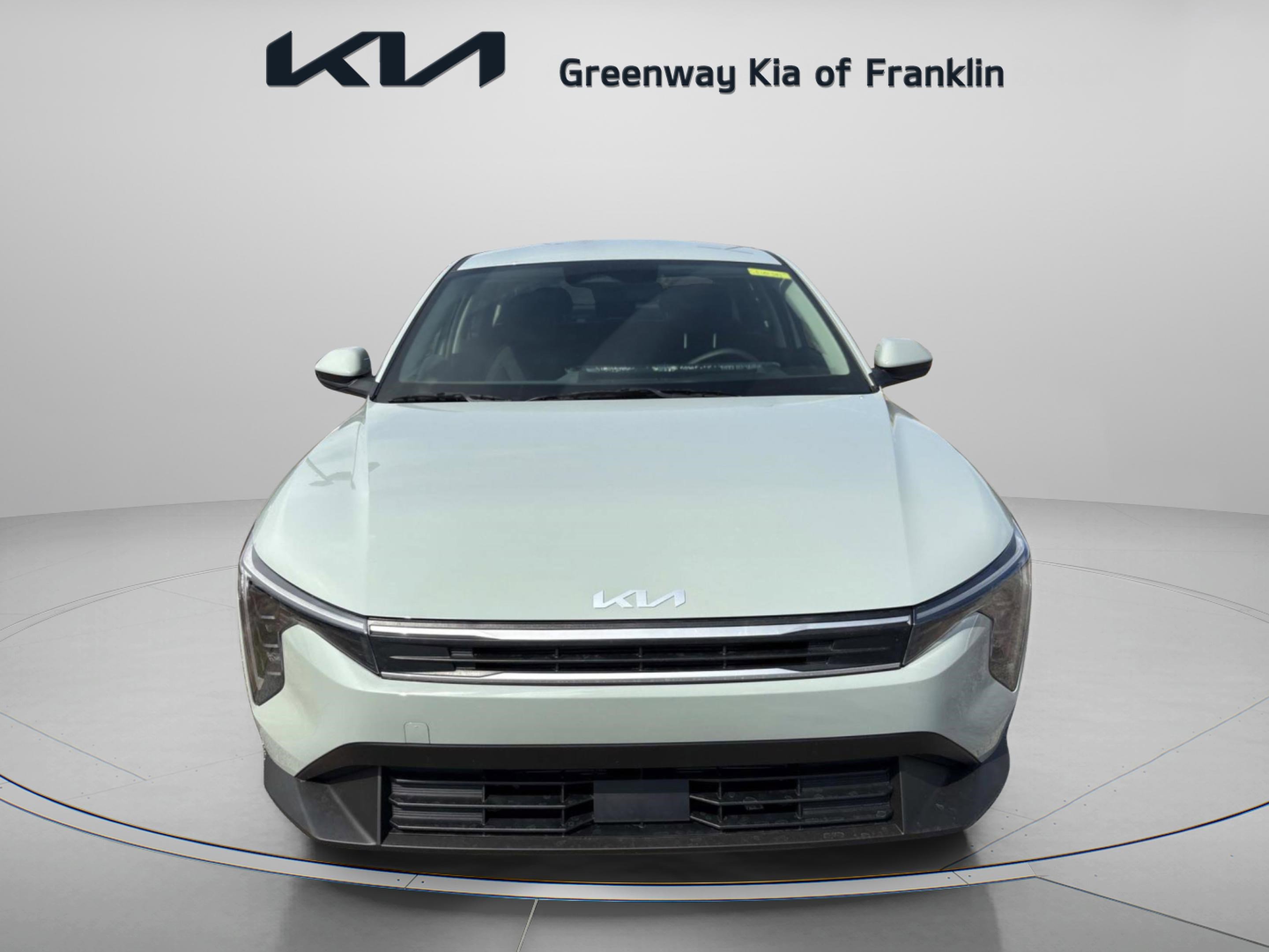2025 Kia K4 LXS photo 2