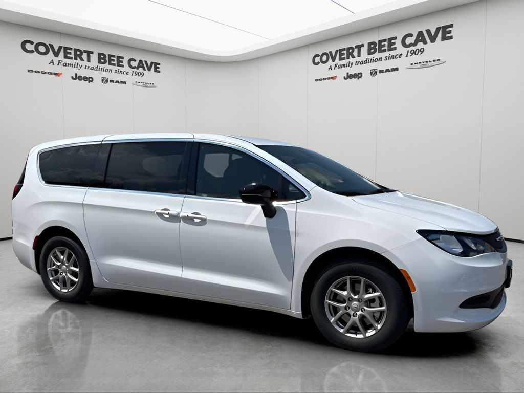 2026 Chrysler Voyager LX photo 12